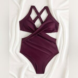 SHEIN Swim Chicsea Cut-Out One Piece Swimsuit